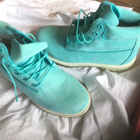 Timberlands - Picture 3 of 4